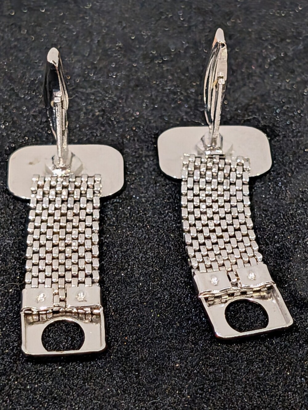 Silver Tone Mesh Wrap Around Rectangular Cufflinks - Picture 3 of 5